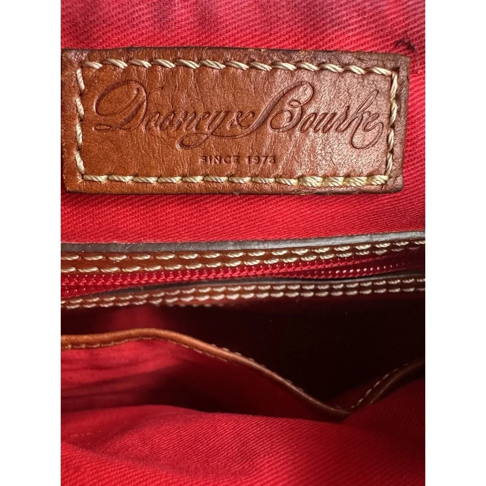 Dooney & Bourke Pebble Grain Rebecca Hobo Shoulder Bag – Classic & Stylish
